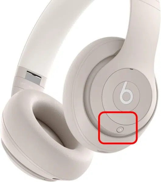 Beats Studio Pro Noise Cancelling Button