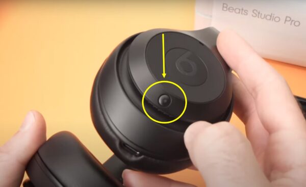 beats studio pro pairing button